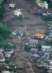 <p>　発生翌日の大規模土石流の現場＝７月４日、静岡県熱海市</p>