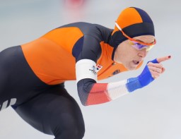 　女子１５００メートルで優勝したイレイン・ブスト＝北京（共同）