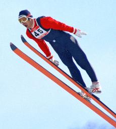 　１９７２年札幌五輪のスキー・ジャンプ７０メートル級で優勝した笠谷幸生＝宮の森ジャンプ競技場