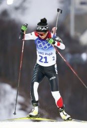 　女子７・５キロスプリント　力走する立崎芙由子＝張家口（共同）
