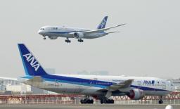　全日空の航空機＝２０２２年、羽田空港