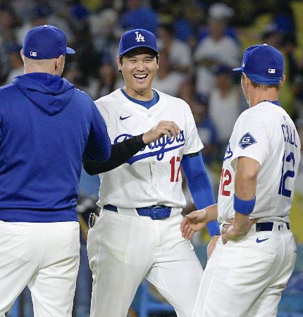 <p>　笑顔を見せるドジャースの大谷翔平＝２０２５年８月、米ロサンゼルス（共同）</p>