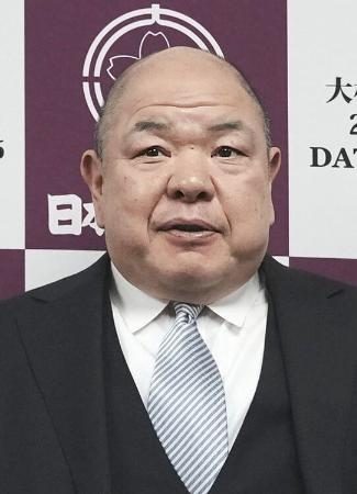 <p>　八角理事長</p>