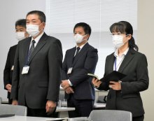 休日に教え子呼び出し撮影、男子生徒の体触る…教諭２人免職　千葉県教委、本年度のわいせつ処分１４件　前年度から倍増