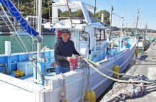 若き船頭　新造船で奮闘　「港から勝浦に活気を」　親子３代でキンメ漁　松井凌さん（２７）　勝浦市　【Ｒｅスタートちば～コロナ禍のひかり～】（下）