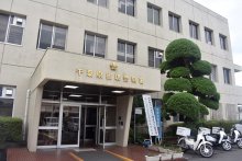 「人が用水路に落ちている」と１１０番　自転車の男性死亡　ひき逃げ事件で捜査　匝瑳署　