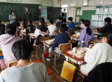 【子ども新聞　週刊ちばにち家】　有機米給食おいしいな　木更津の公立小中学校　（２０２１年１１月１８日号）