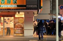 【速報】八千代の牛丼店で男が立てこもり　建造物侵入と銃刀法違反の疑いで逮捕　「身近でこんな事件が…」師走の街、騒然