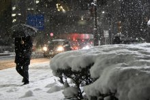 千葉県内に雪、千葉市で７センチ　４年ぶり大雪警報、各地交通網に乱れ　路面凍結への警戒を