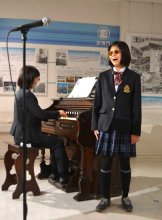 澄んだ歌声、出身地・船橋で収録　東京パラ閉会式に出演の小汐さん　修復したオルガンと"共演"