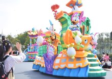 ３年ぶりイースターイベント、東京ディズニーランドで開催　にぎやかパレードお披露目　シーでは２０周年ショー