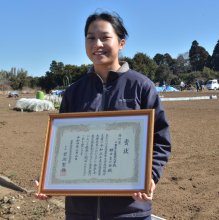 マッサージ器の振動で減農薬　農業大学校発表会全国３位　野口まどかさん（２０）　【ひと模様】