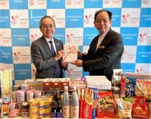 食料品１３０キロを寄贈　フードバンクちばへ　千葉興銀　【ＳＤＧｓちば】