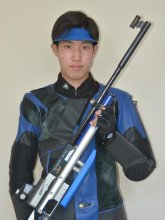 集中力切らさず初戴冠　全国高校ライフル射撃選抜大会Ｖ　千葉黎明高・吉野拓海さん（１６）　【ひと模様】