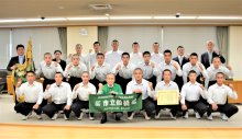 快進撃市船「一層飛躍を」　春県２８年ぶりＶで関東大会　市長ら野球部員にエール