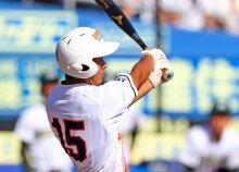 切り札植木、逆転三塁打　木更津総合　第１０４回全国高校野球選手権　千葉大会　第１４日