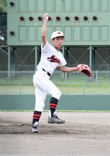 浦安ベイマリーンズ、前原エイトマンなど８強　千葉県少年野球大会　第３日