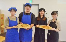 観光の目玉にピザを　城国大生、千葉県産食材使い開発　海の駅九十九里　１１日まで販売