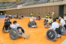 ボッチャ、車いすラグビー…　パラスポーツの奥深さ体験　東京大会から１年、千葉市でフェスタ　９競技に６００人挑戦