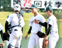 専大松戸初優勝逃す　快進撃の秋自信に　大敗も成長誓い春へ　季関東高校野球大会