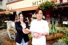 ベトナムの魅力、ドーナツで　神田外語大生と洋菓子店連携　コーヒー、シナモン使用