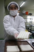 幽学考案、海匝で継承　滑らか食感、雑煮や鍋にも　性学もち　【房総の郷土料理　千葉県誕生１５０年】（５）