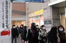 ＜コロナ５類移行へ＞　千葉県内、広がる困惑　高齢者施設「早すぎる」　県民「マスク外せない」