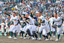 【速報】専大松戸、高知破り初の８強入り　第９５回選抜高校野球大会