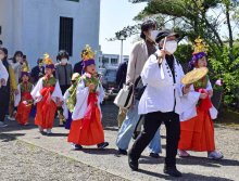 花まつり　稚児行列華やかに　茂原・藻原寺で３年ぶり