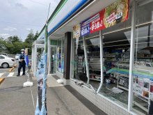 【速報】コンビニに車突っ込む　香取のファミリーマート
