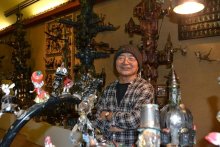 空き缶からアート制作　船橋市の造形作家・津田のぼるさん（７６）　【ひと模様】