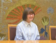 奥華子さん３年半ぶり活動再開　船橋出身のシンガー・ソングライター　市民文化ホールで５月公演、地元市長に報告
