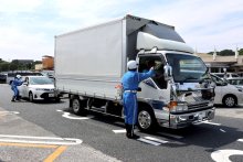 飲酒運転根絶へ検問　幕張ＰＡで千葉県警高速隊　【輪禍を断つ　八街事故２年】