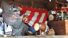 「大戸見の神楽」４年ぶり奉納　獅子舞が人の成長過程演じる　君津・稲荷神社