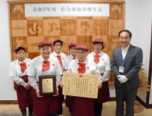 おばあちゃんピザ店に「社会参加章」　平均年齢７８・７歳、山武市蓮沼の「ＢａＢａ（ババ）ピザ」　内閣府