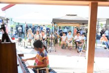 駅ピアノフェスティバル　表情豊かな音色響く　勝浦・銚子・木更津の優勝者が腕前披露　ＪＲ銚子駅