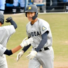 自慢の打線、真骨頂　千葉商大付　秋季千葉県高校野球大会　第５日
