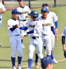 ７回一気１１得点　中央学院　秋季千葉県高校野球大会　第５日