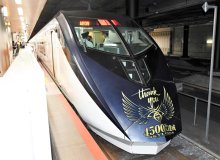 スカイライナー３代目、利用客４５００万人　都心と成田空港直結　コロナ禍経て到達　翼ヘッドマークも披露