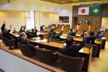 長生村議会がハラスメント防止条例　元議長事件受け、全会一致で可決し即日施行　該当議員は氏名公表、懲罰規定は見送り