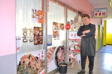 市場の味、愛され半世紀　安く満腹海鮮丼セットも　華葉軒（千葉市美浜区）　【房総ラーメン図鑑】（１１）