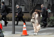 【速報】関東で春一番　昨年より１４日早く