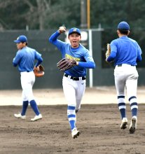 心強い代打の切り札　長江悠人外野手　【聖地を駆ける　中央学院の頂戦】