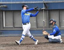 仲間の思い背負い　浅倉大輔内野手　【中央学院　センバツだより】　第９６回選抜高校野球大会