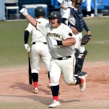 水竹２発５打点　１８４センチ１４６キロ、行徳のドカベン　第７７回春季千葉県高校野球大会