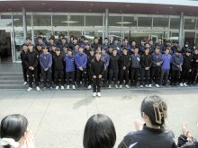 中央学院ナイン学校凱旋　甲子園４強、応援に感謝　中村主将「夏はさらに高みへ」