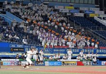 主役はベンチ入りできなかった３年生　高校球児、ＺＯＺＯマリンで区切りの壮行試合　千葉商大付×市松戸　「これからは仲間を支えたい」