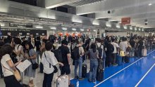 【速報】成田空港でシステム障害　欠航相次ぎカウンターに長い列　「夏休みなのに…」