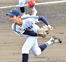 鍜治、打たせて完封　鎌ケ谷　第１０６回全国高校野球　千葉大会　第７日