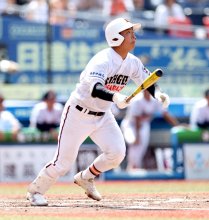 フルスイング羽根先制弾　高校３０号　木更津総合　第１０６回全国高校野球　千葉大会　第１４日